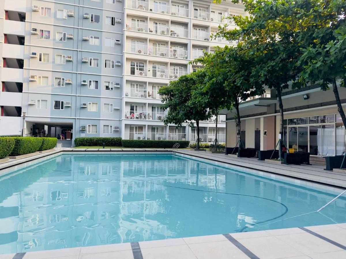 Trees Residences - Tower 11 1Br With Balcony Manila Dış mekan fotoğraf